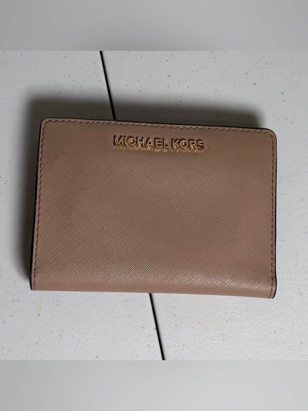 Michael Kors Tan Saffiano Leather Card & Key Holder Wallet with Gold Logo